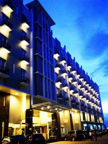 Orchardz Hotel Ayani Pontianak Kültér fotó