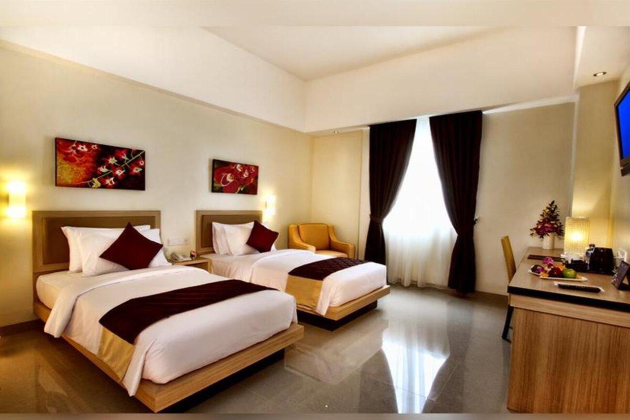 Orchardz Hotel Ayani Pontianak Kültér fotó